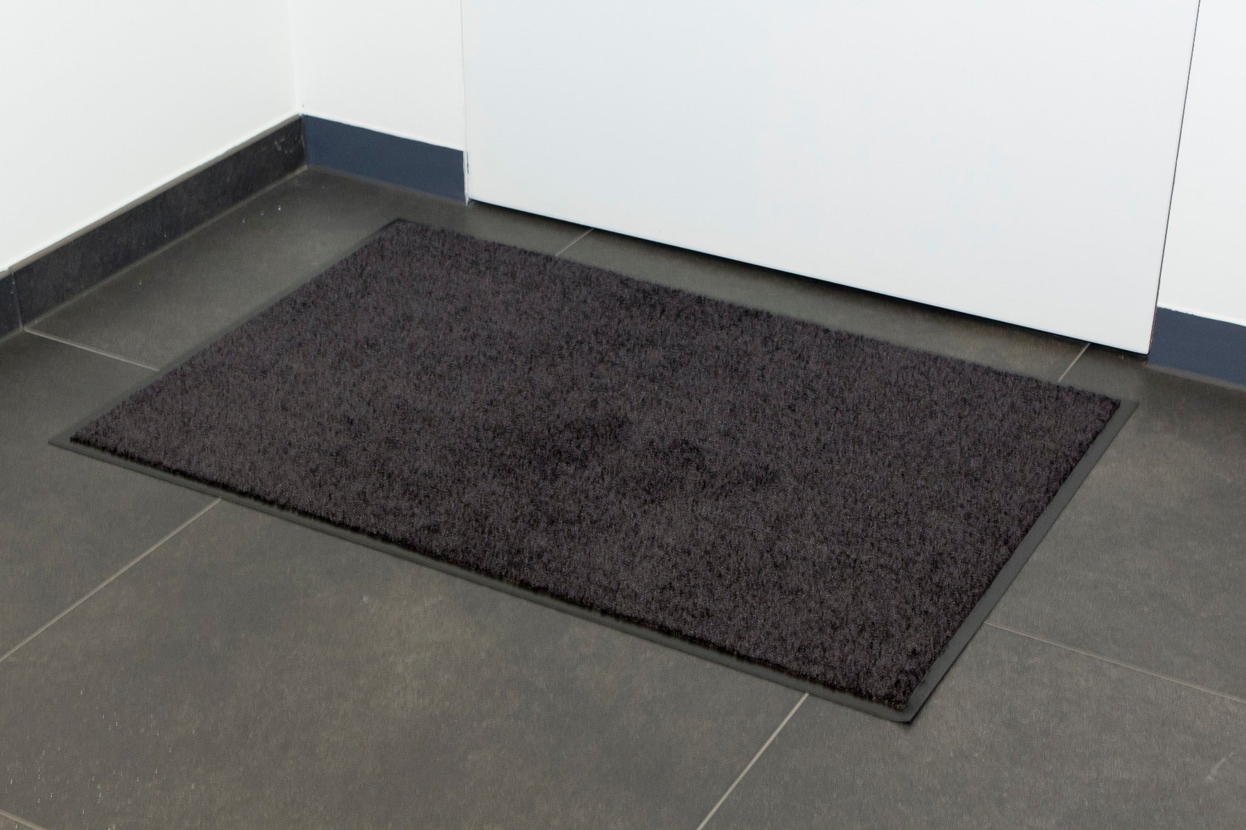 dark_brown_4.jpg Wash and Clean Barrier Mats 40*60 Dark Brown - 40 x 60cm - Image 1